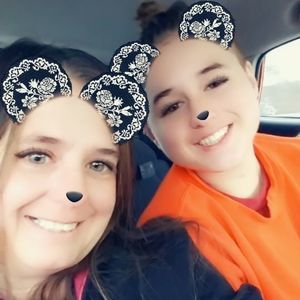 Meet your Posher, Dakota